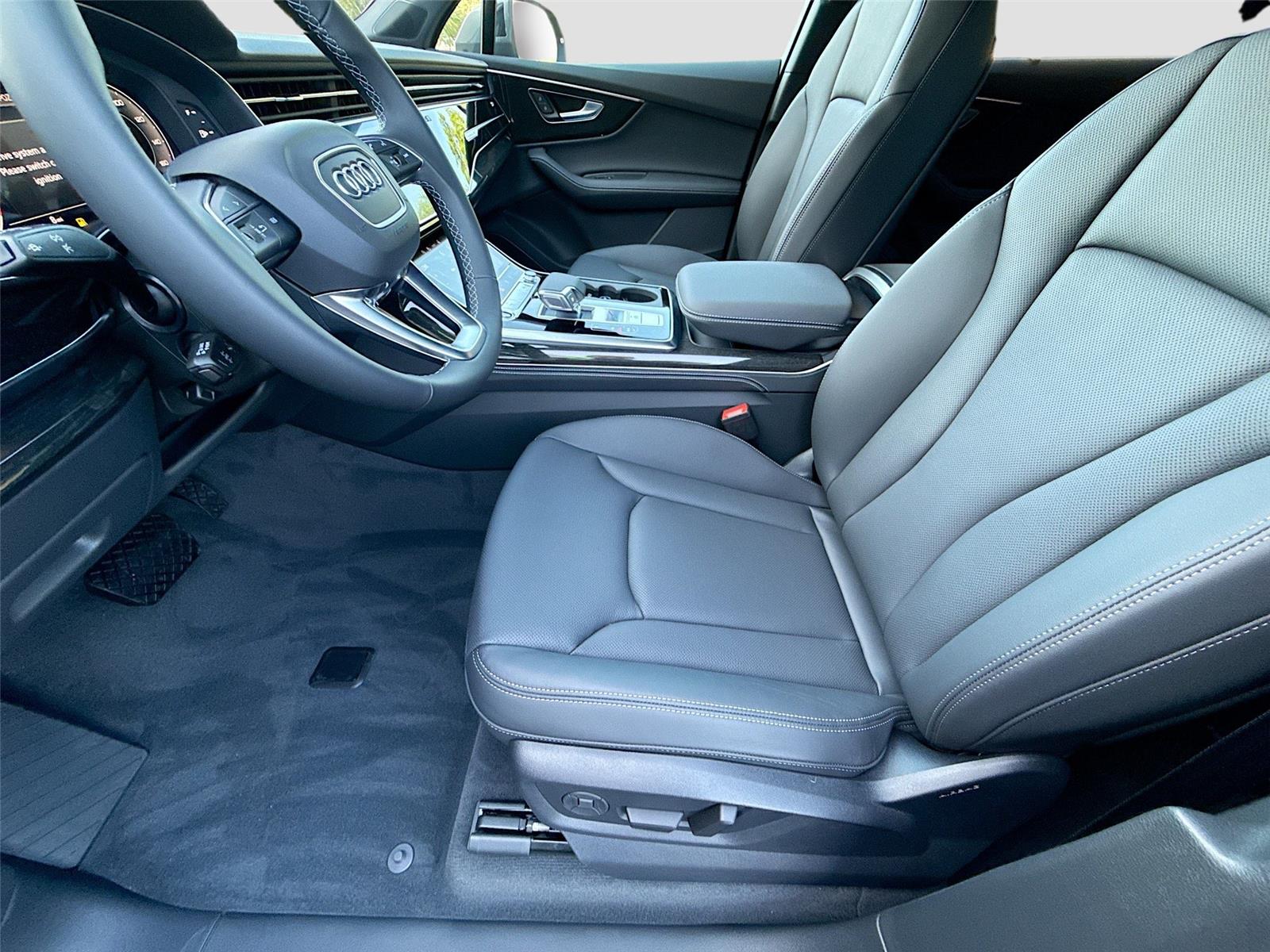 2026 Audi Q7 Premium Plus
