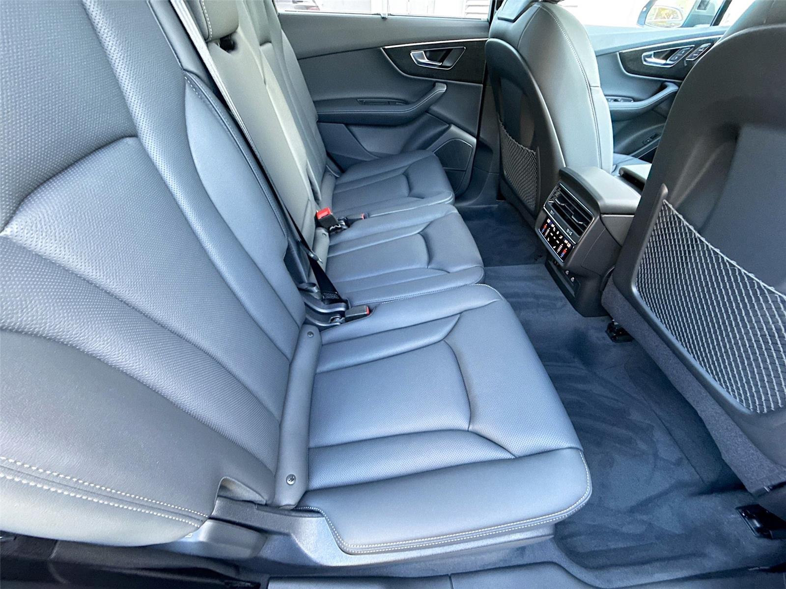 2026 Audi Q7 Premium Plus