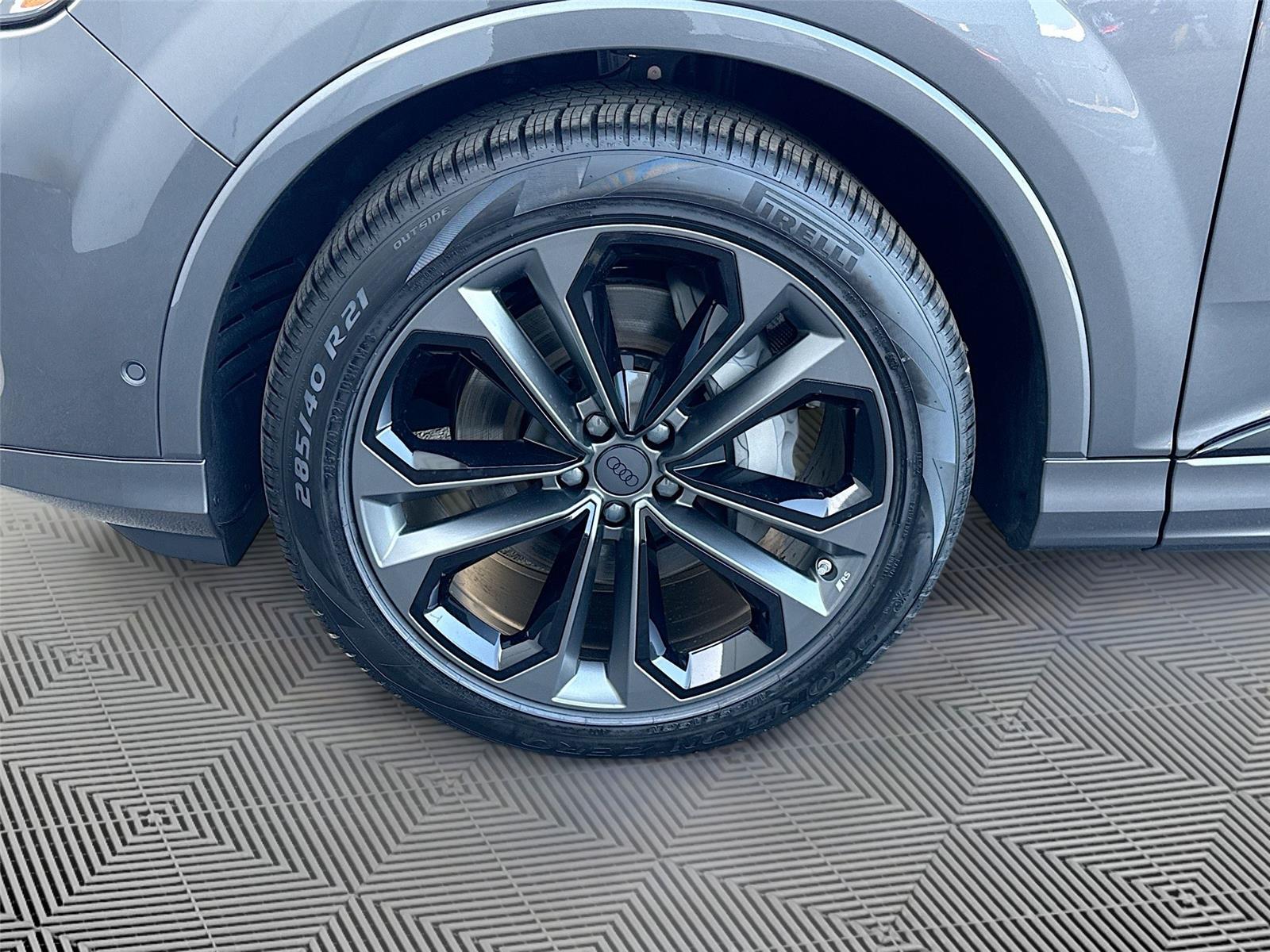 2026 Audi Q7 Premium Plus