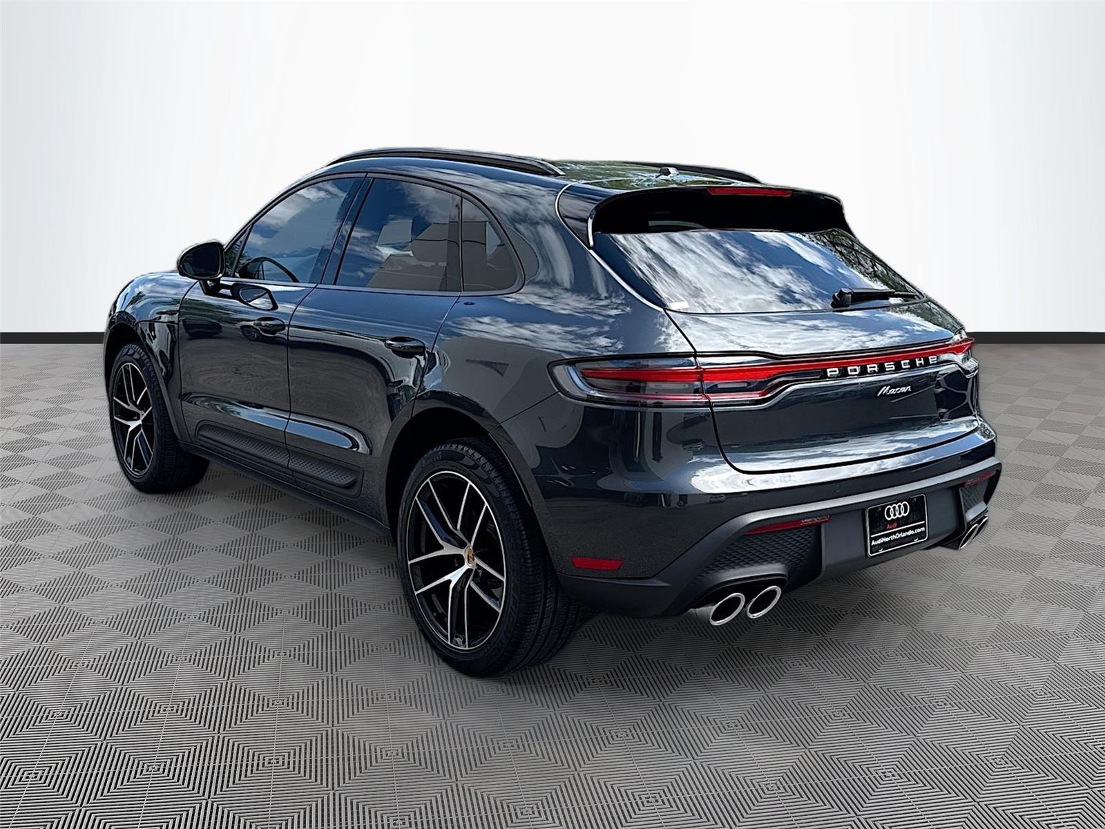 2025 Porsche Macan T