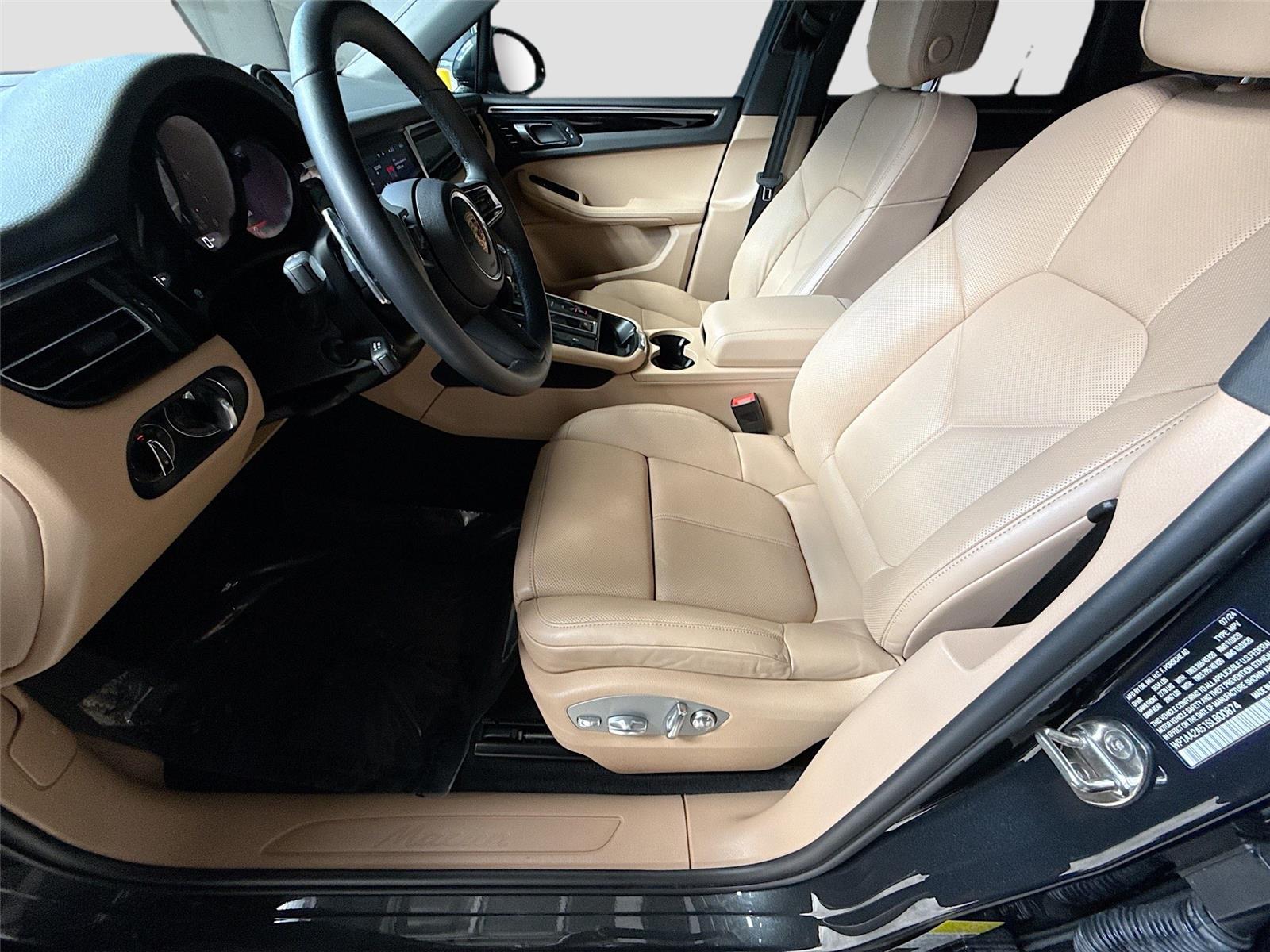 2025 Porsche Macan T