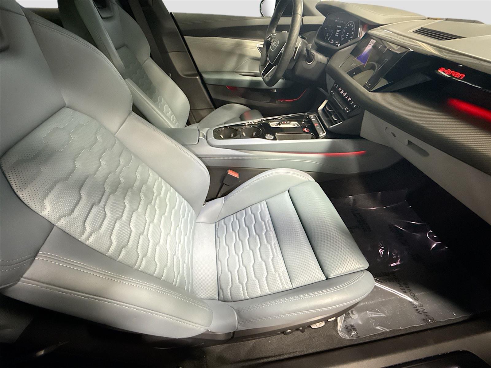 2024 Audi e-tron GT Premium Plus