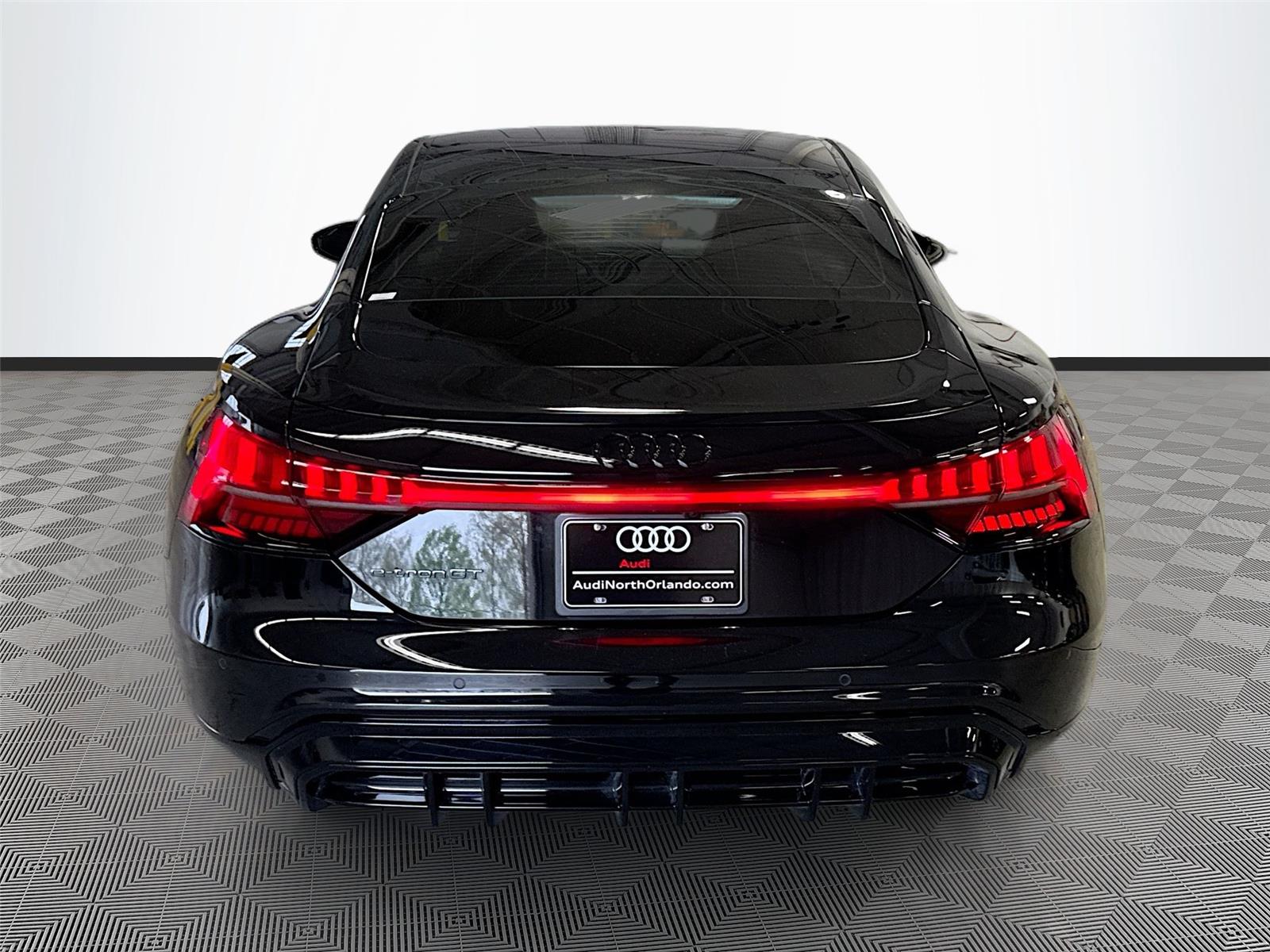 2024 Audi e-tron GT Premium Plus