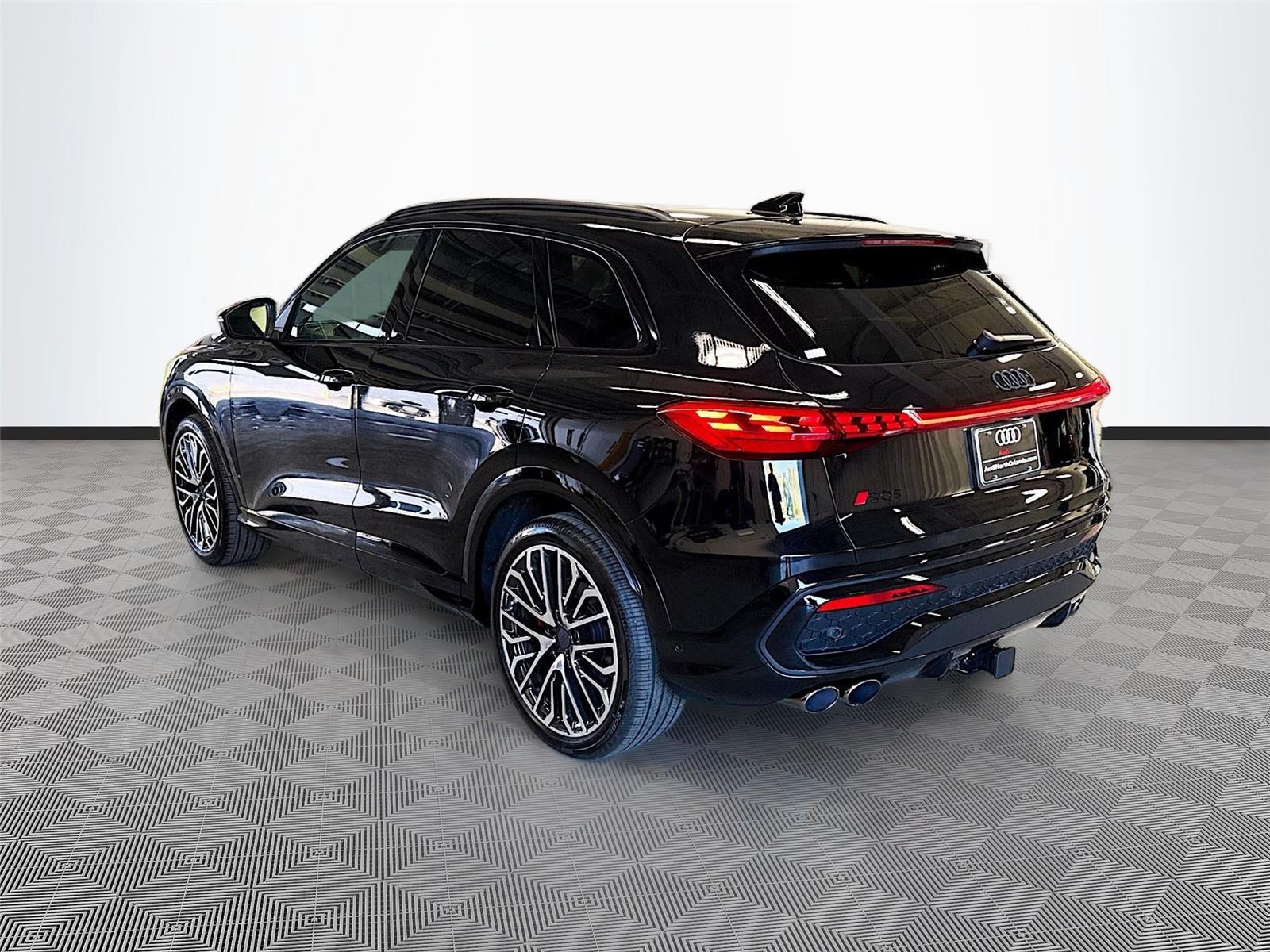 2026 Audi SQ5 Premium Plus