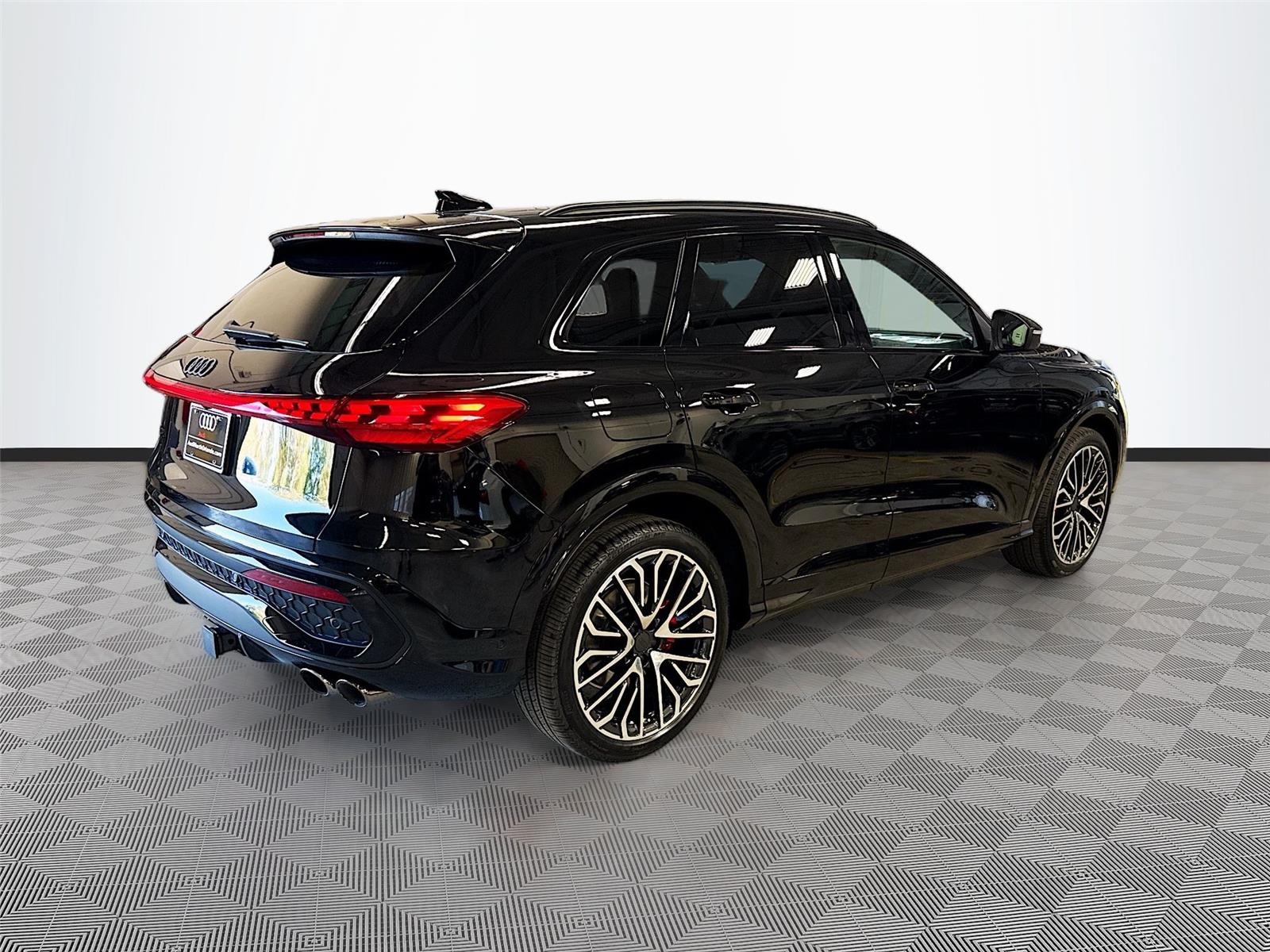 2026 Audi SQ5 Premium Plus