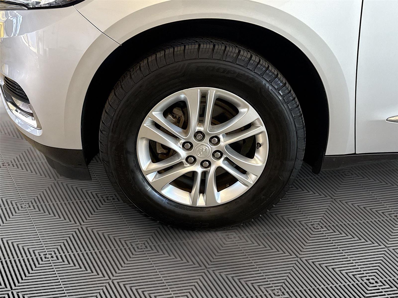 2020 Buick Enclave Essence