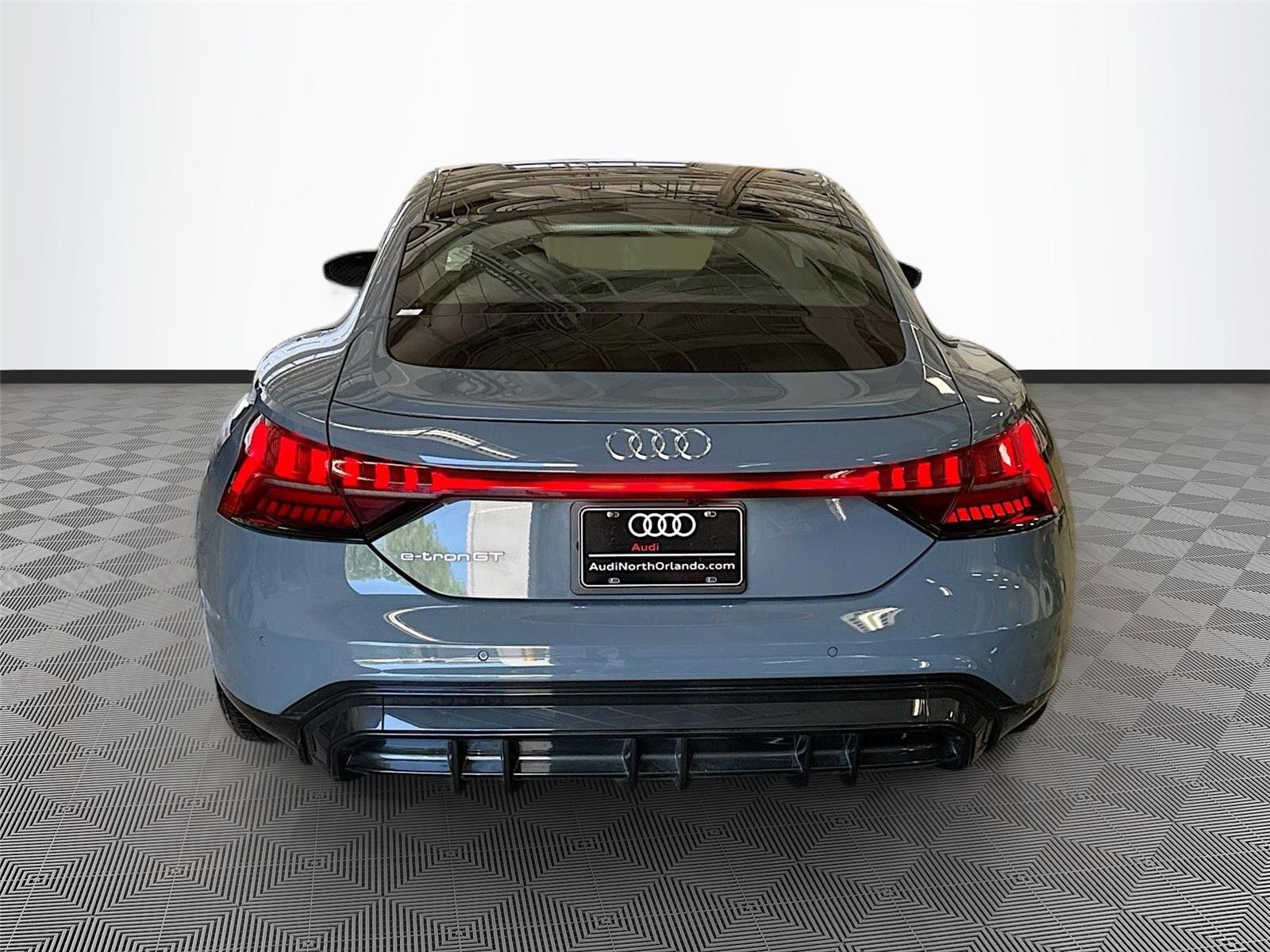 2023 Audi e-tron GT Premium Plus