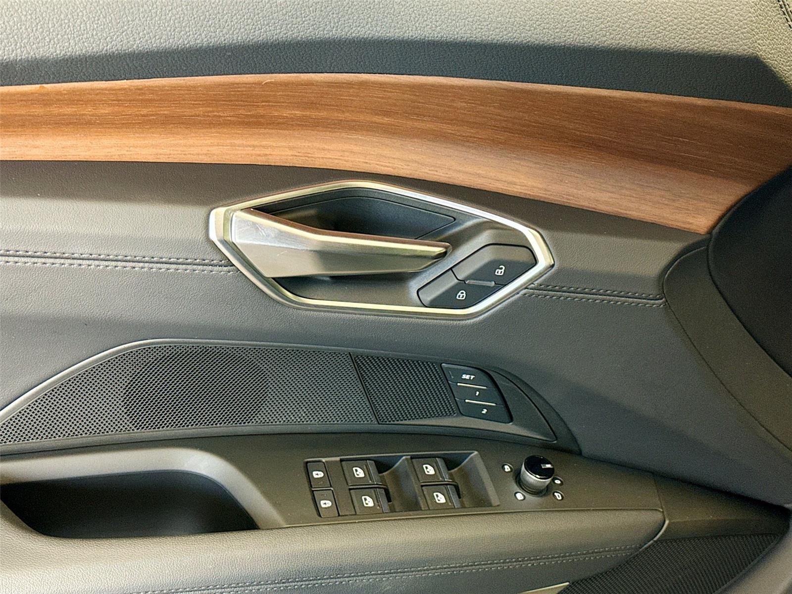 2023 Audi e-tron GT Premium Plus