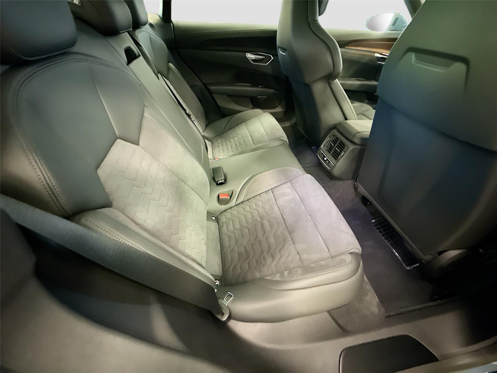 2023 Audi e-tron GT Premium Plus