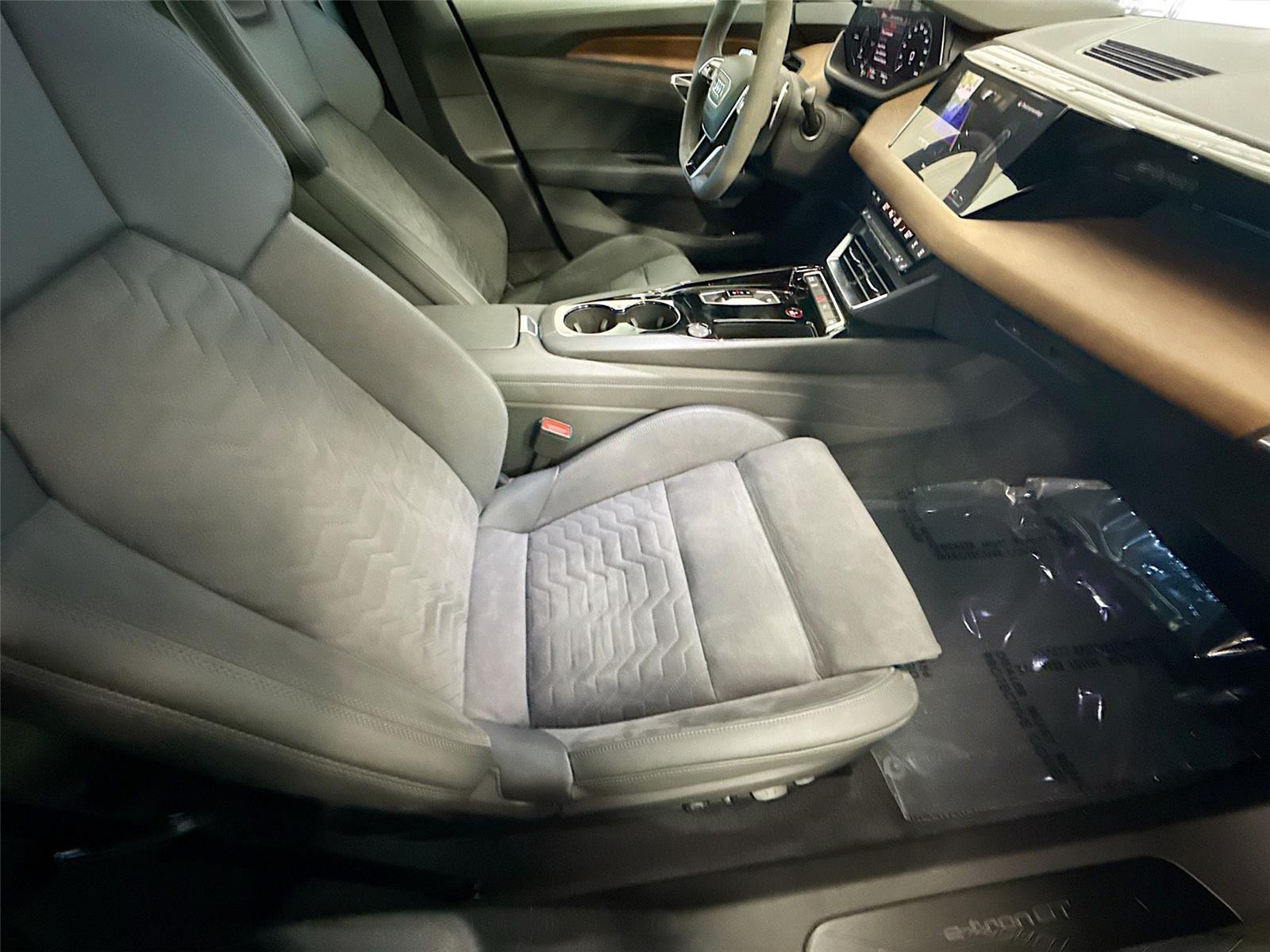 2023 Audi e-tron GT Premium Plus