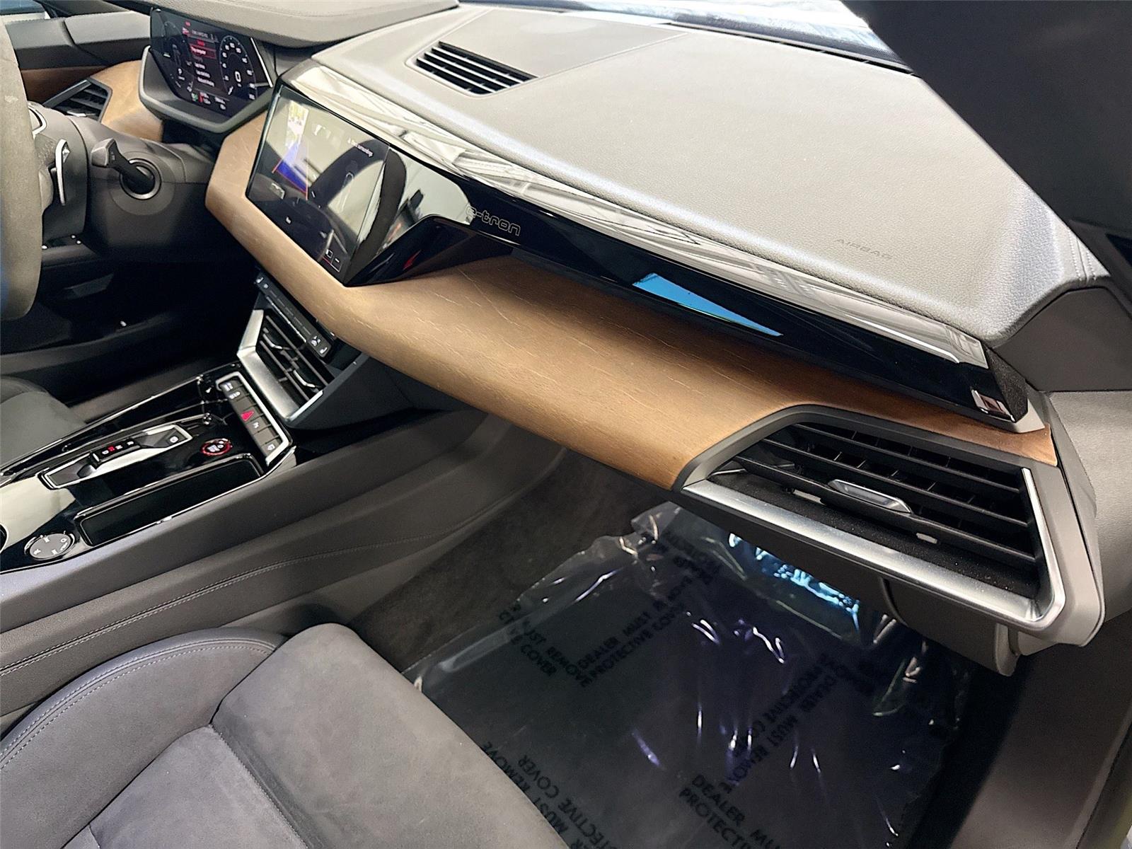 2023 Audi e-tron GT Premium Plus