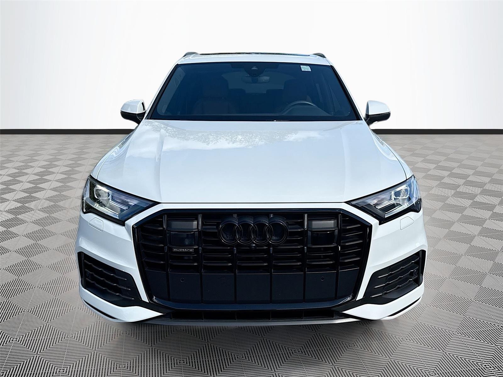 2023 Audi Q7 Premium Plus
