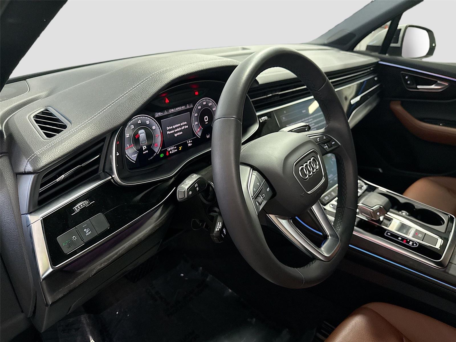2023 Audi Q7 Premium Plus