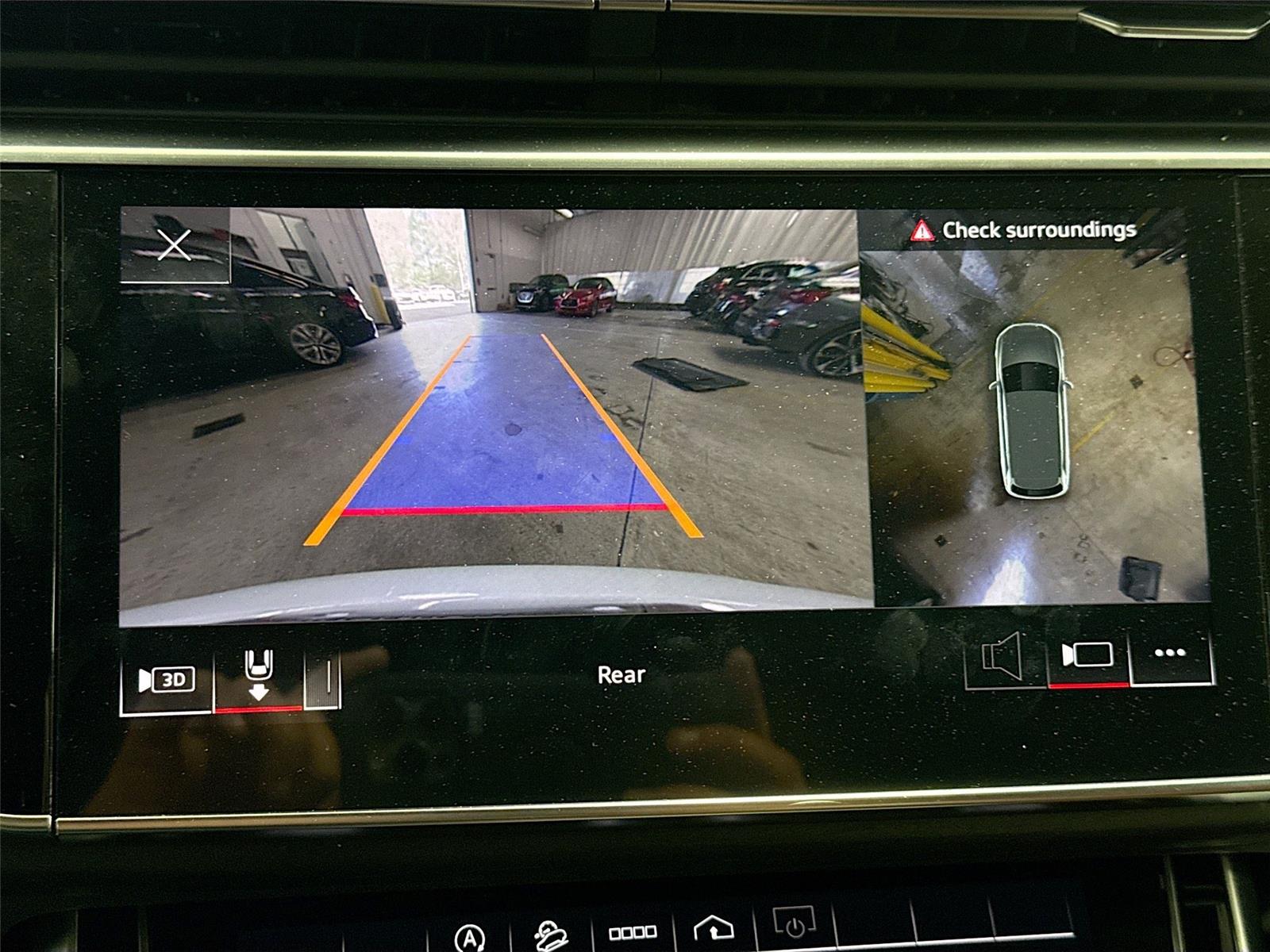 2023 Audi Q7 Premium Plus