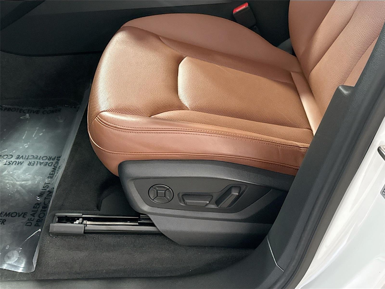 2023 Audi Q7 Premium Plus