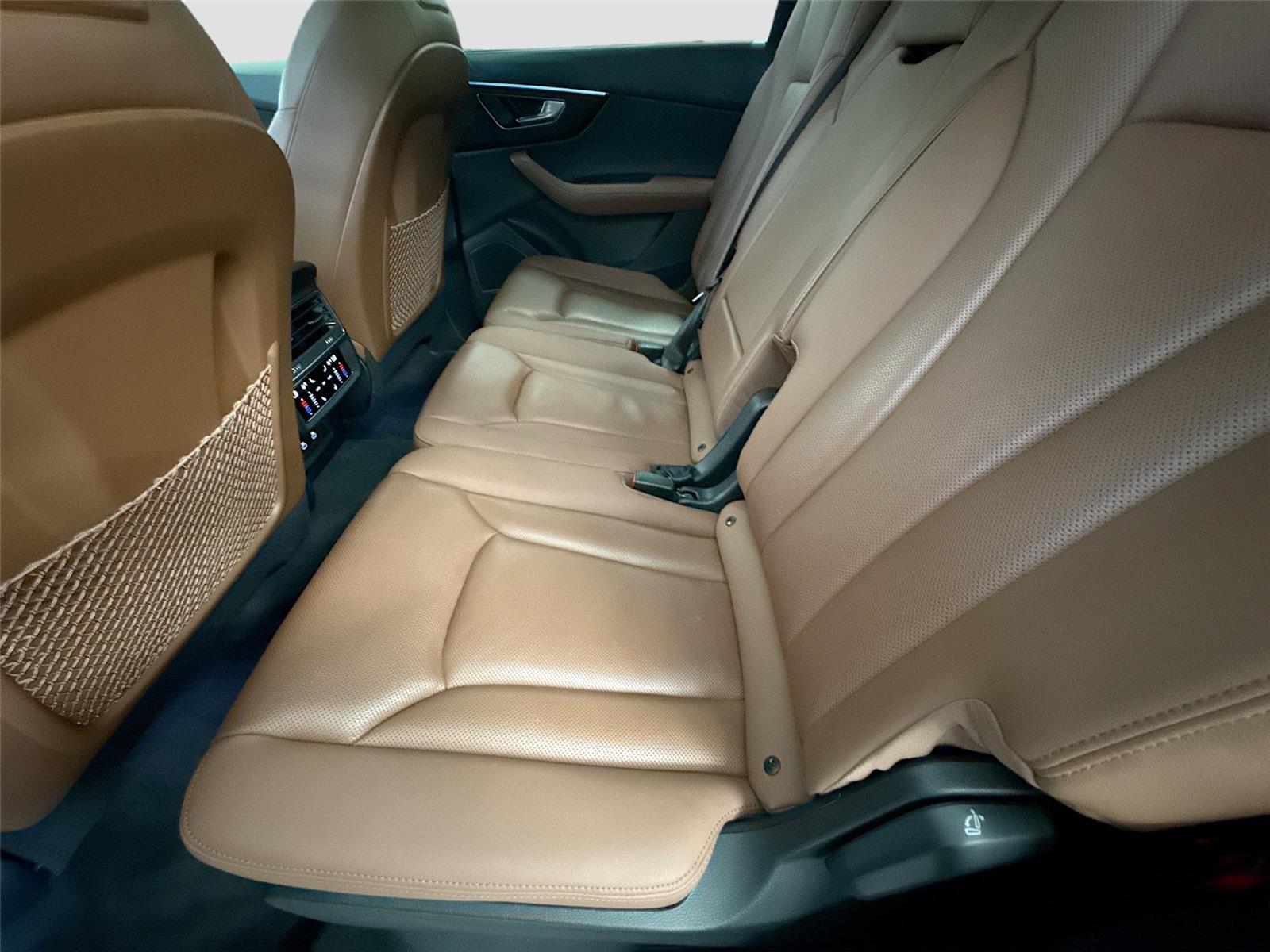 2023 Audi Q7 Premium Plus