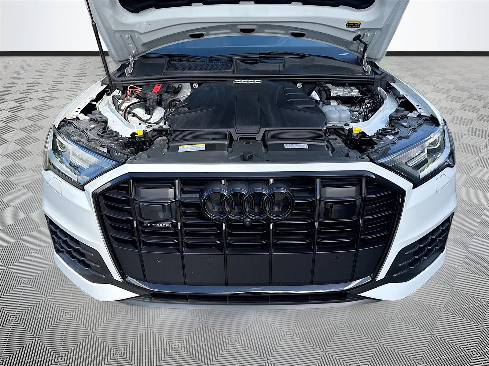 2023 Audi Q7 Premium Plus