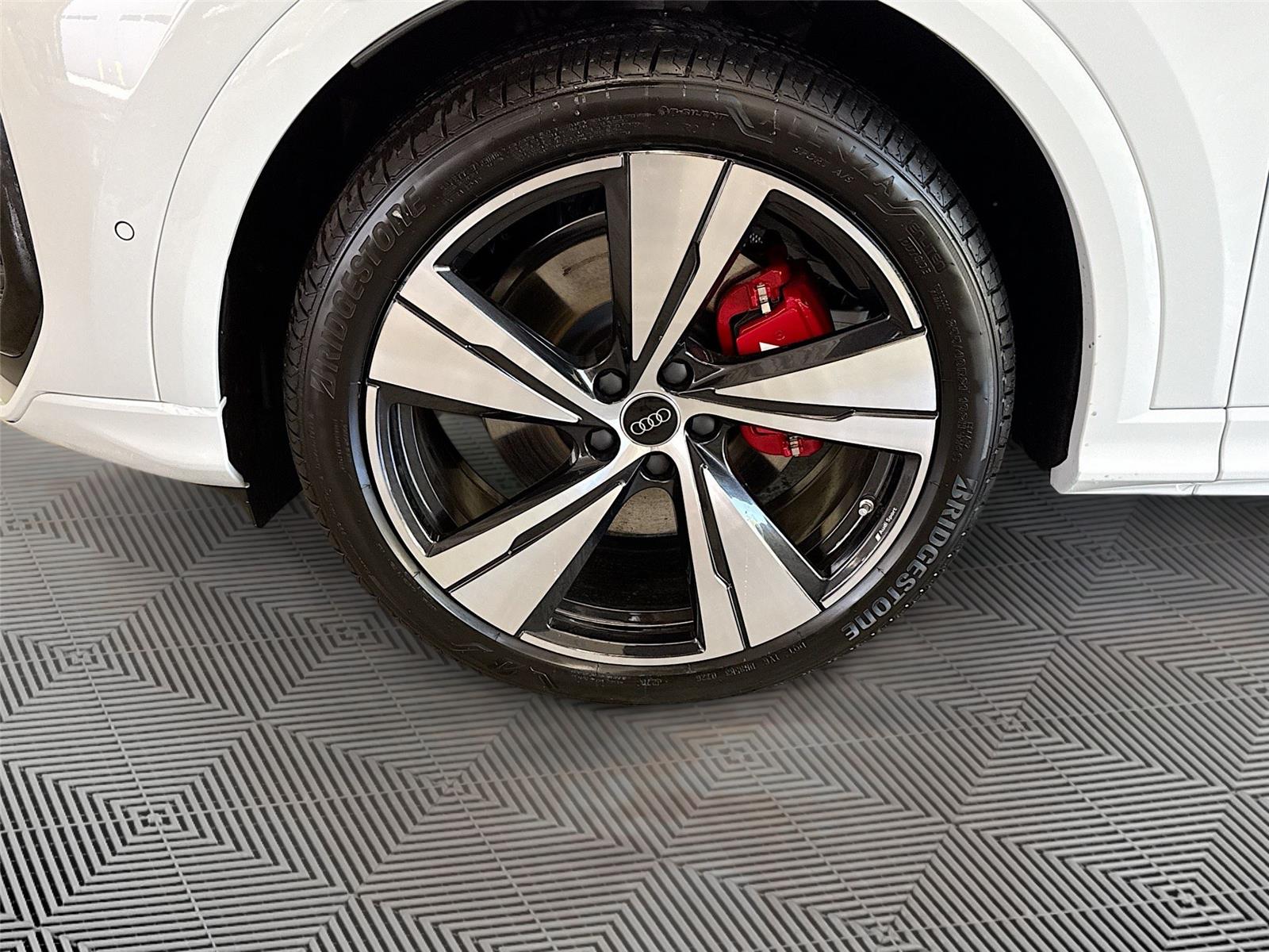 2026 Audi SQ5 Premium Plus