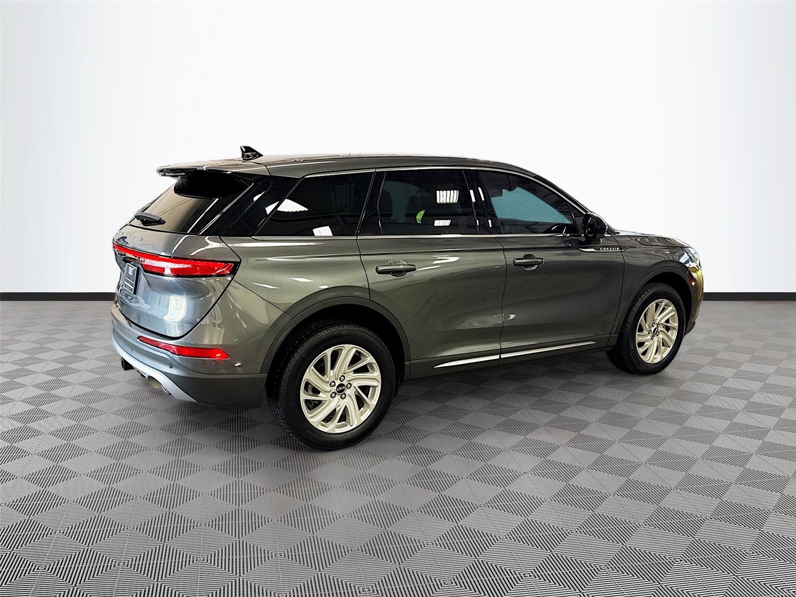 2023 Lincoln Corsair Standard