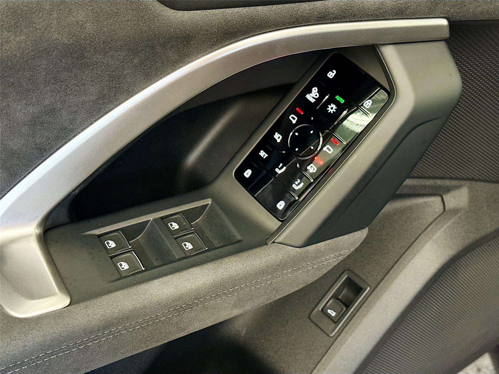 2026 Audi SQ5 Premium Plus