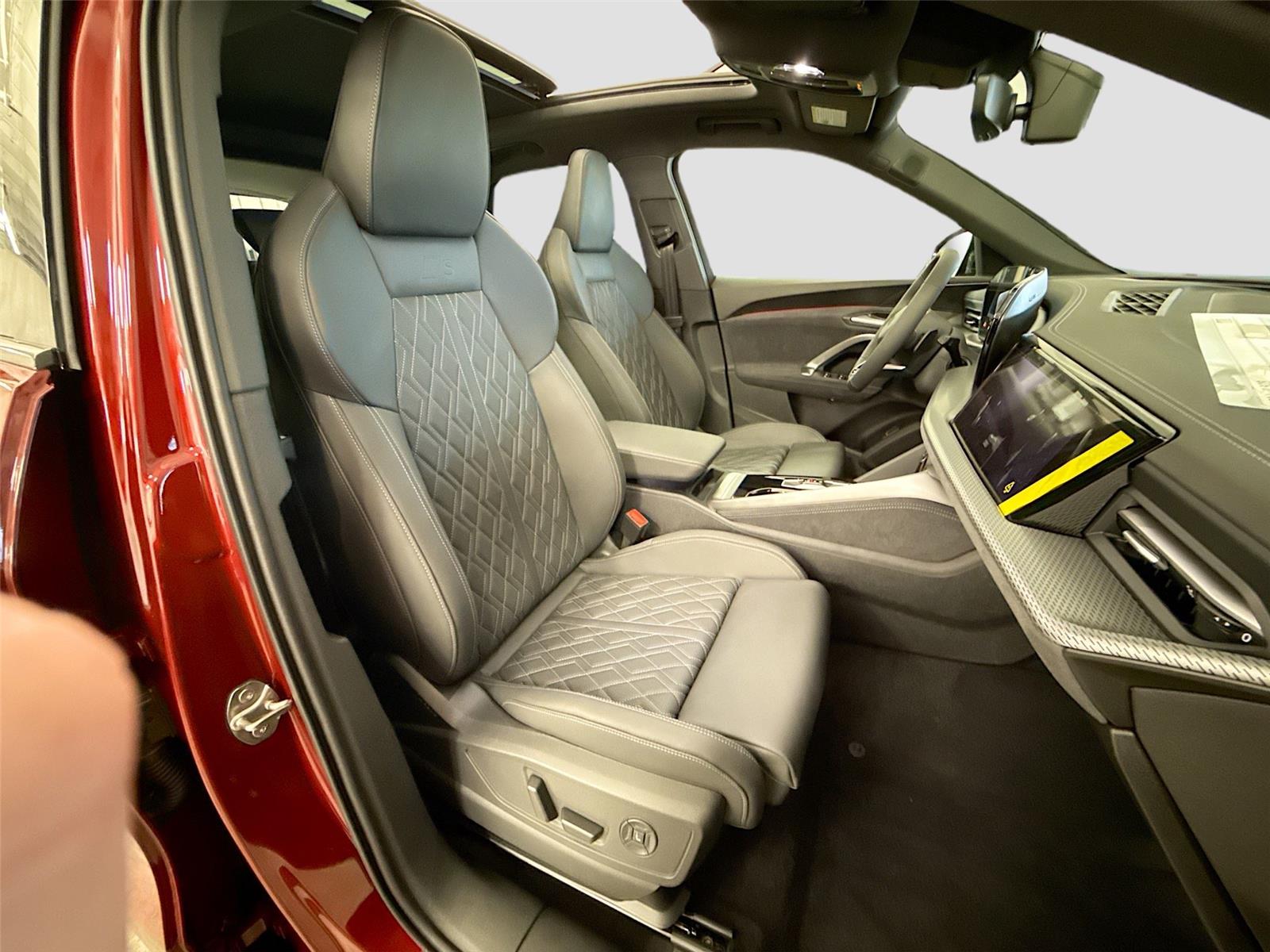 2026 Audi SQ5 Premium Plus