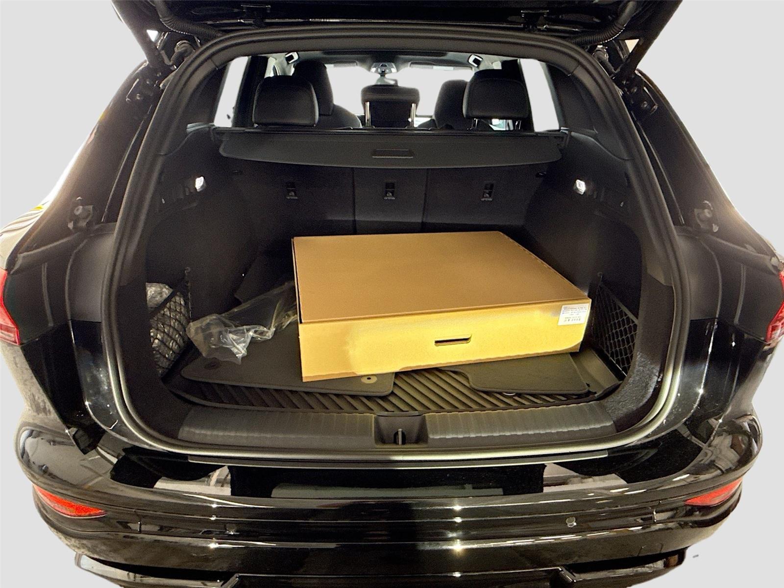 2027 Audi Q6 e-tron Premium Plus