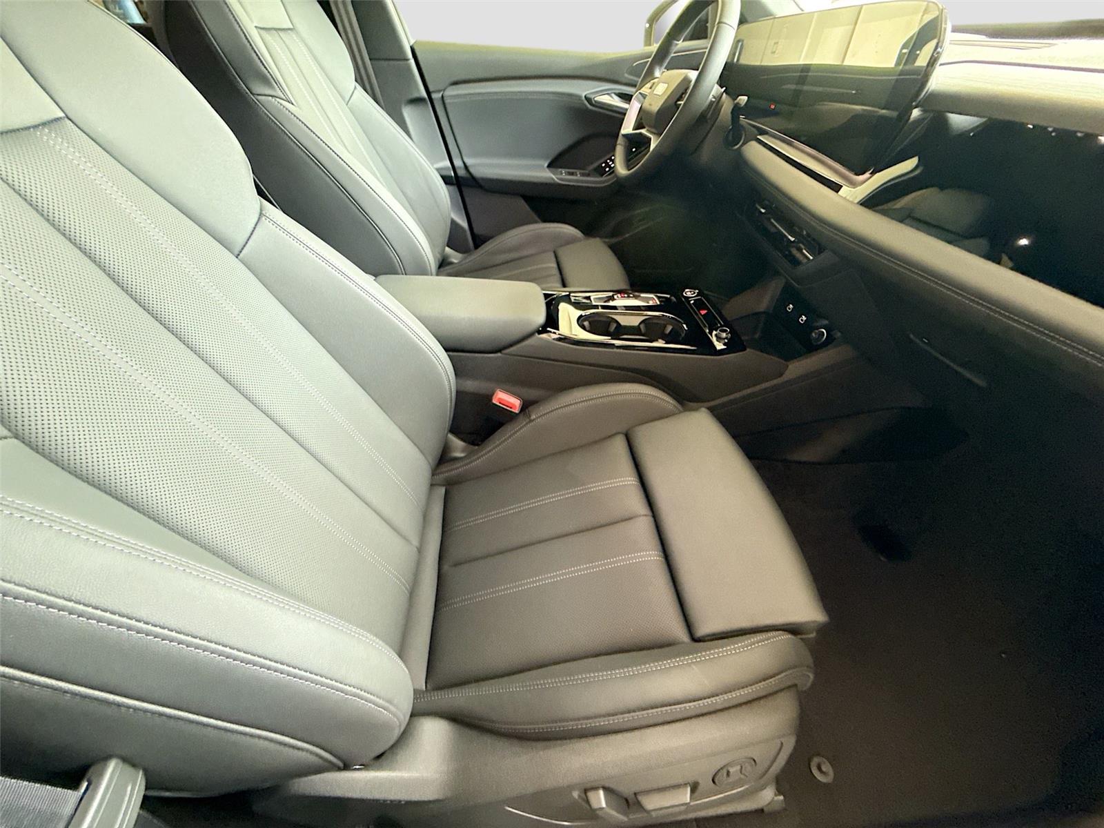 2027 Audi Q6 e-tron Premium Plus