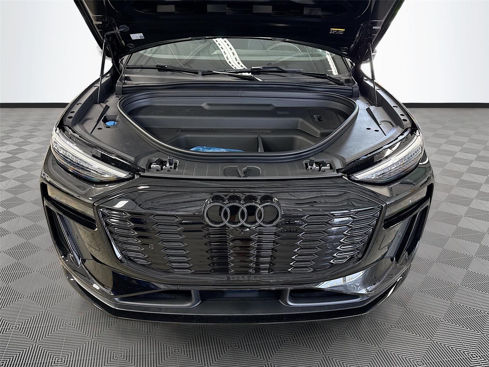 2027 Audi Q6 e-tron Premium Plus