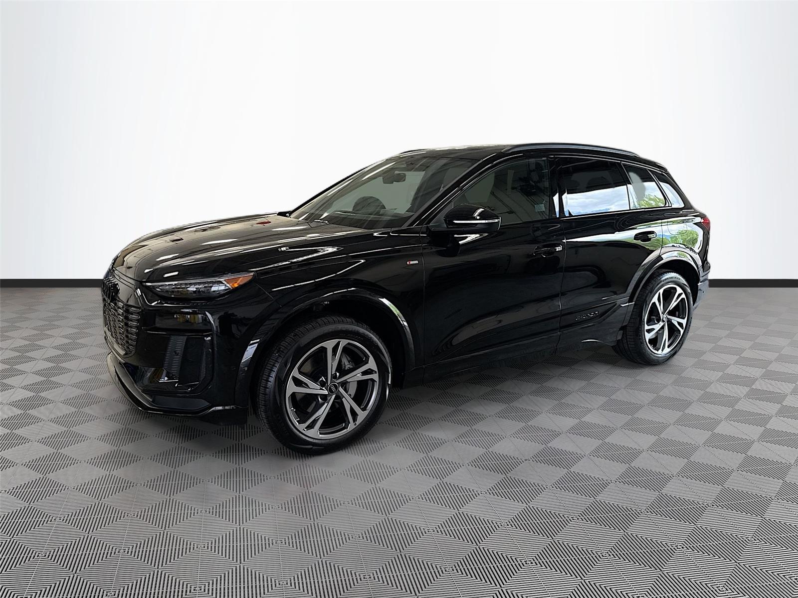 2027 Audi Q6 e-tron Premium Plus