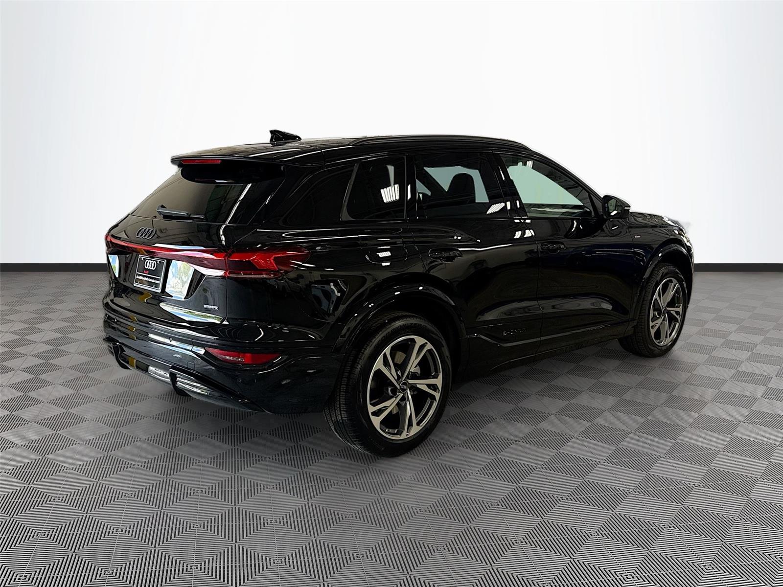 2027 Audi Q6 e-tron Premium Plus