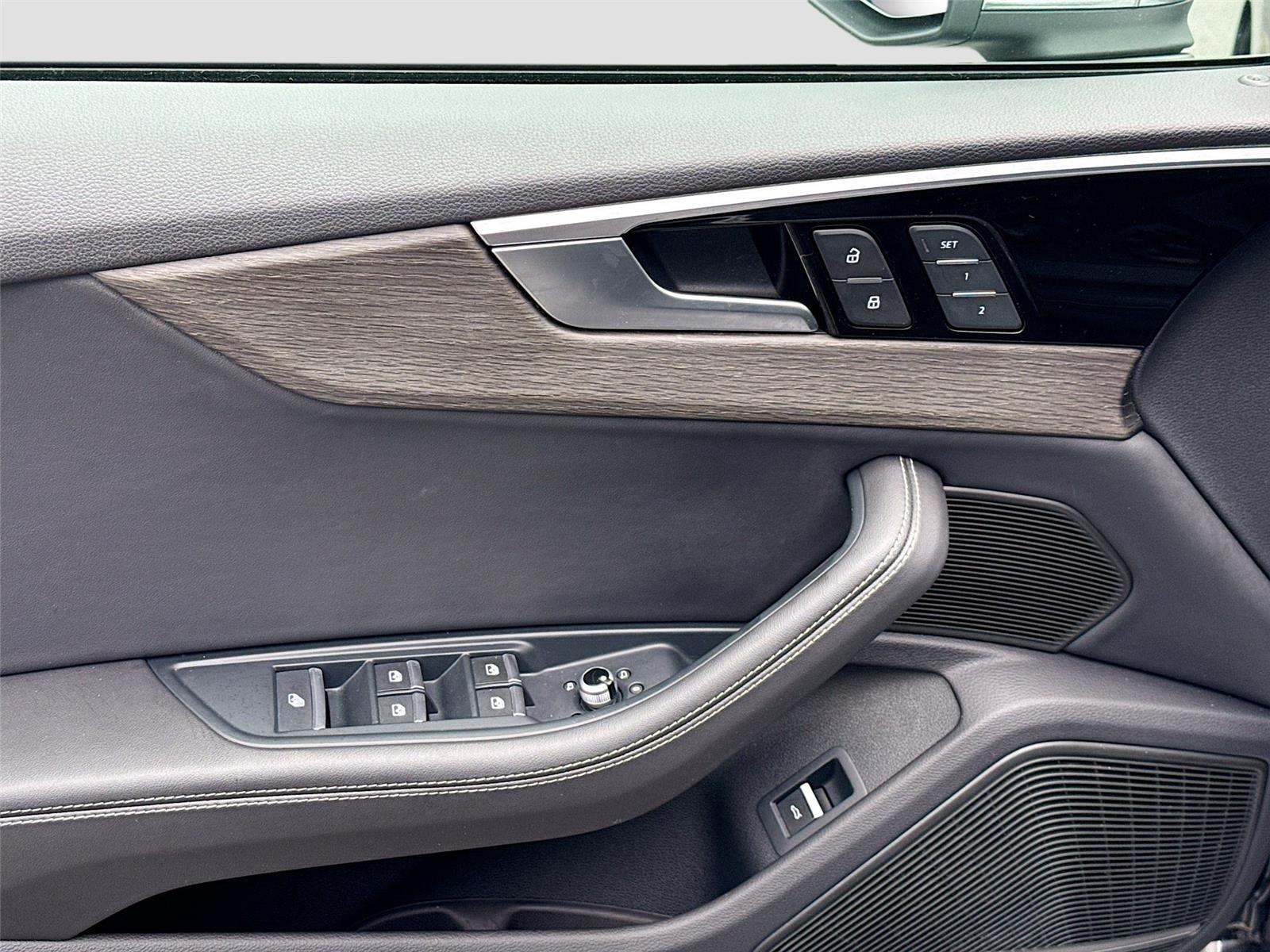 2023 Audi A5 Cabriolet S line Premium Plus