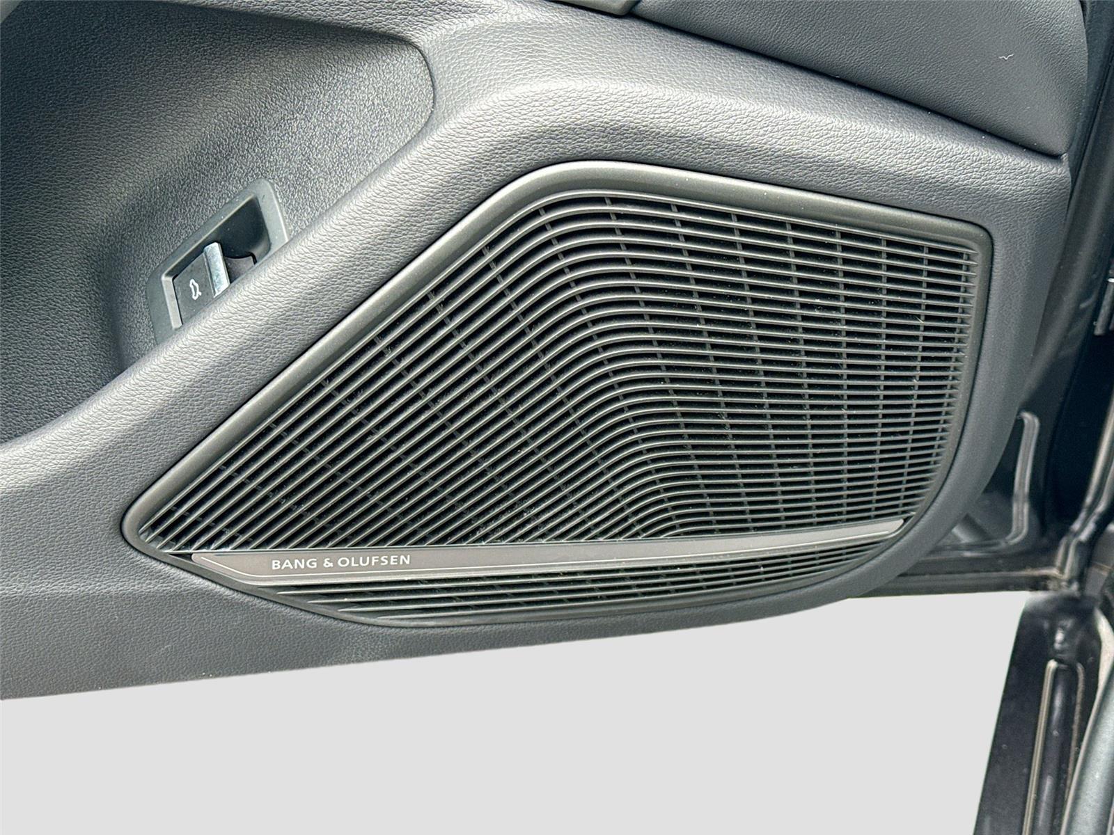 2023 Audi A5 Cabriolet S line Premium Plus