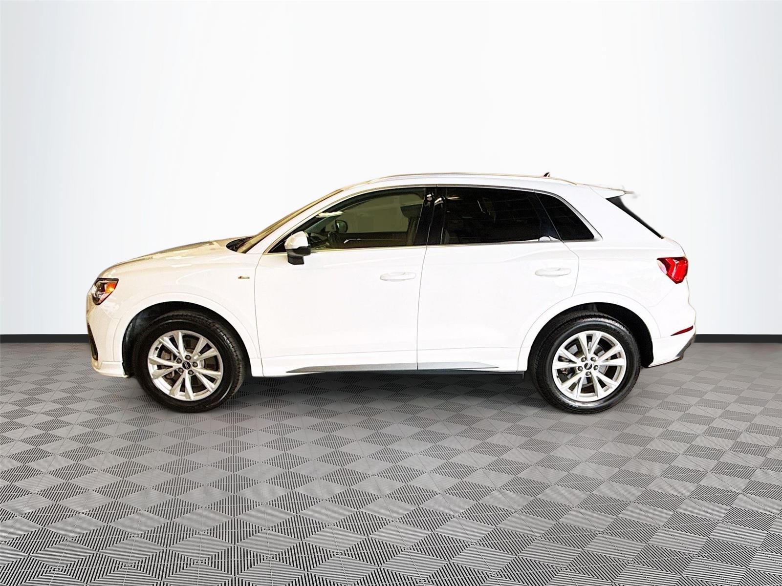 2021 Audi Q3 S line Premium