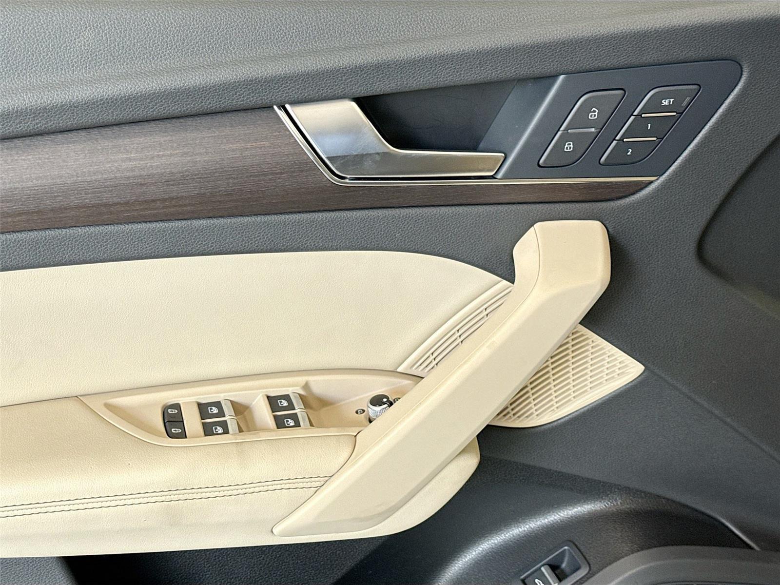 2022 Audi Q5 Premium Plus