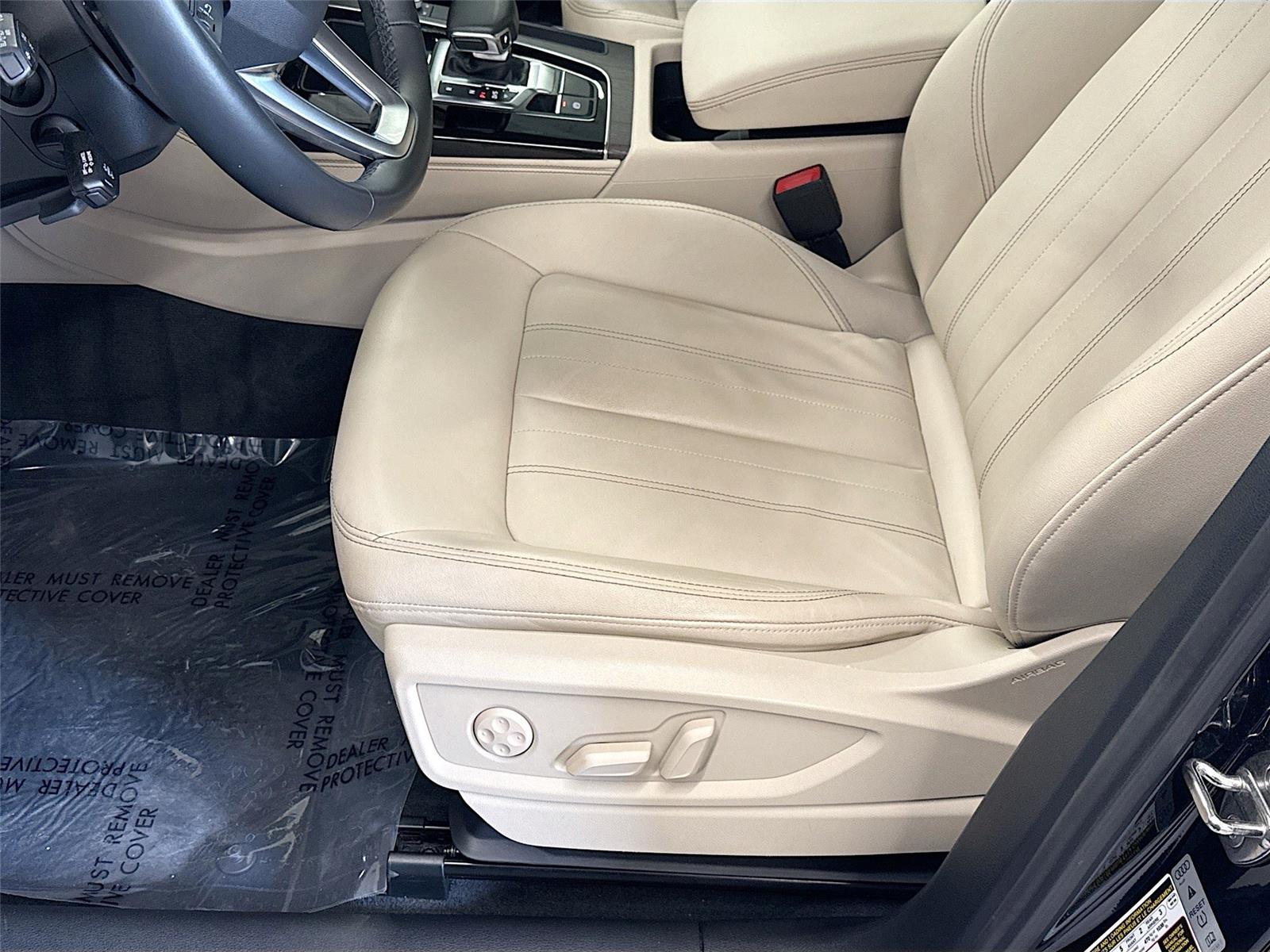 2022 Audi Q5 Premium Plus