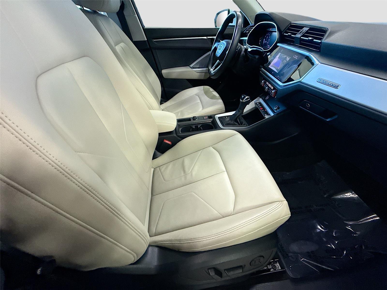 2021 Audi Q3 S line Premium