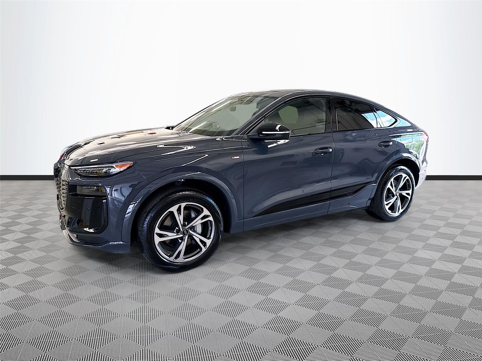 2027 Audi Q6 e-tron Sportback Premium Plus