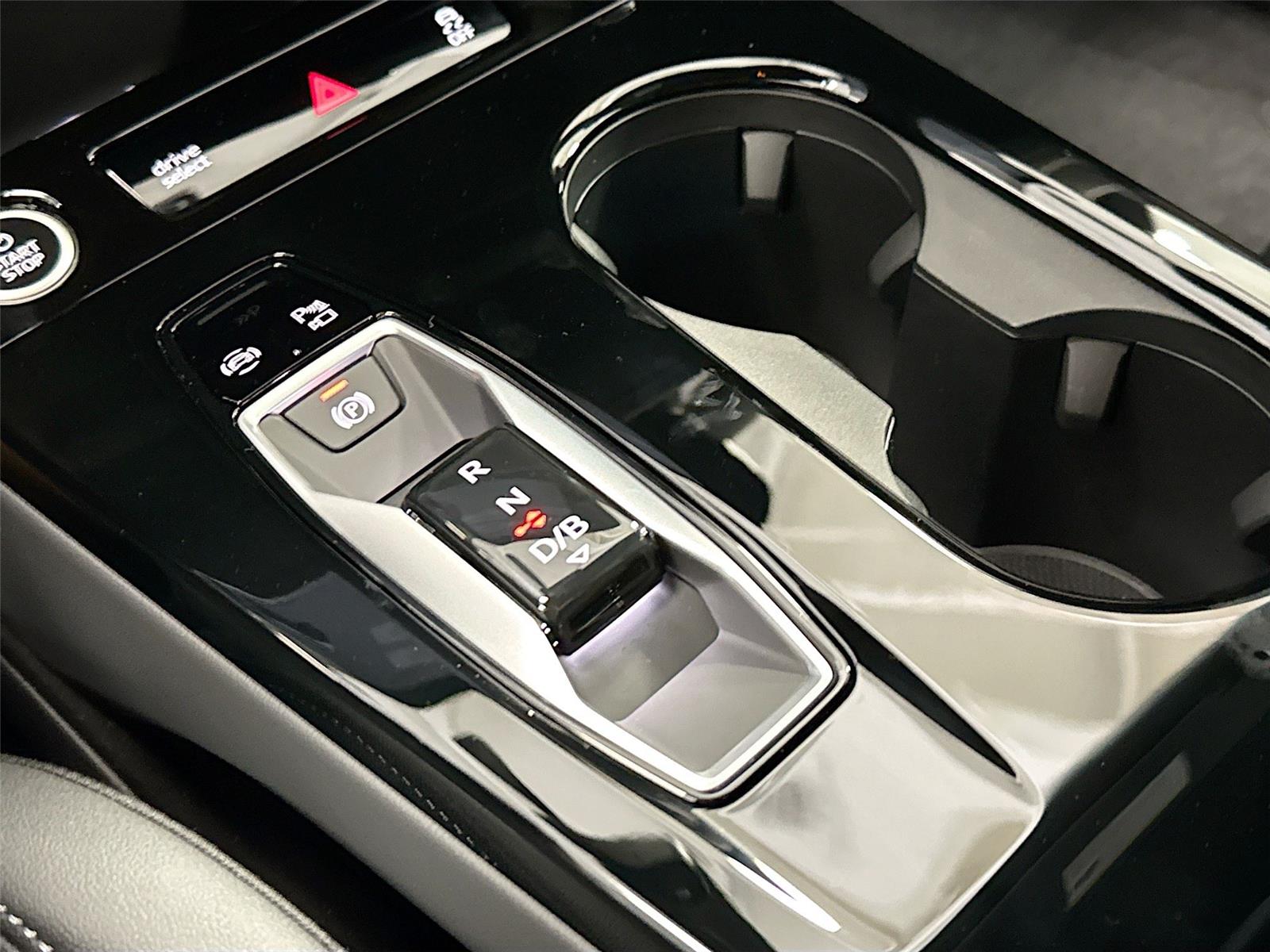 2027 Audi Q6 e-tron Sportback Premium Plus