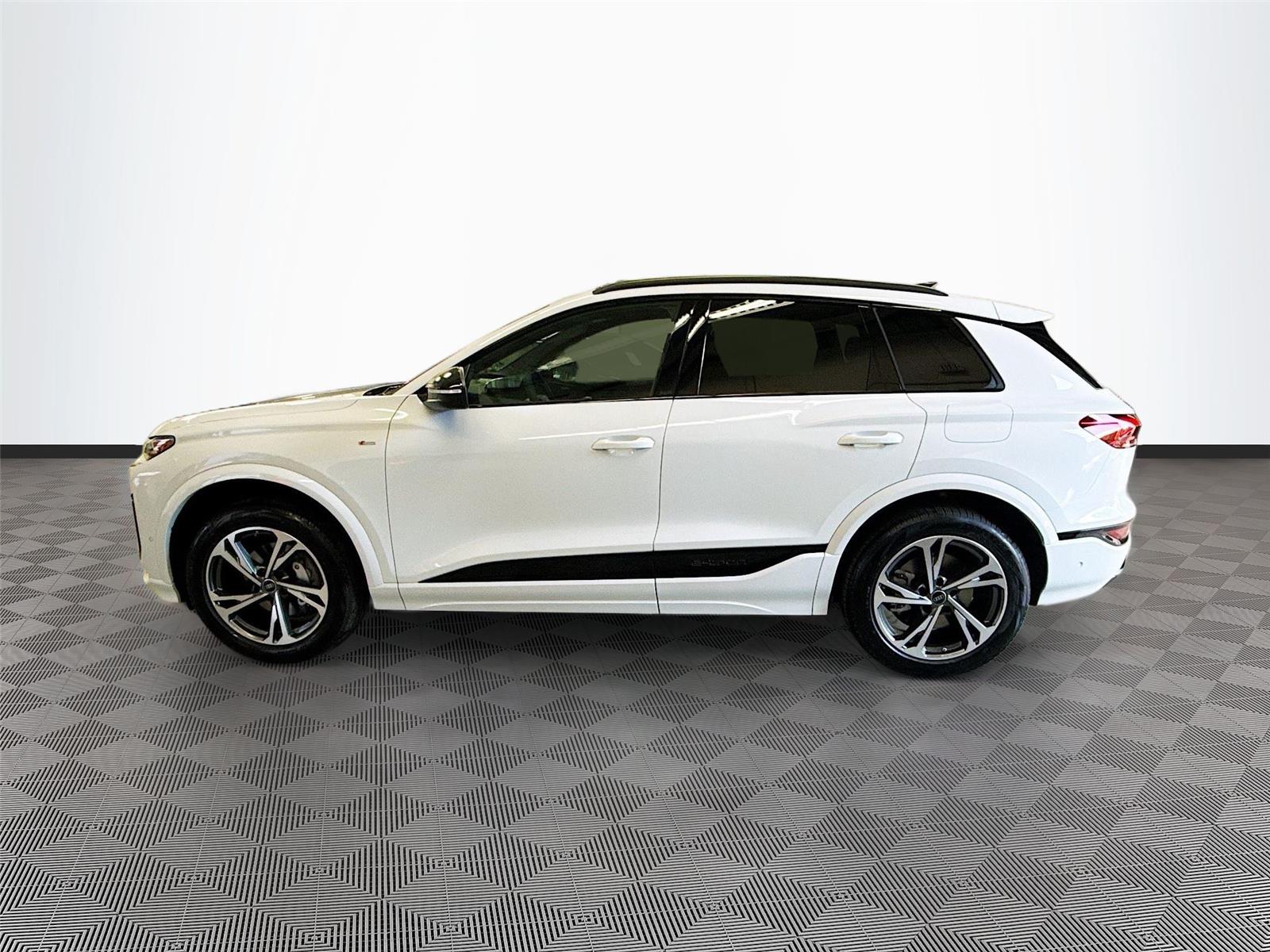 2027 Audi Q6 e-tron Premium Plus