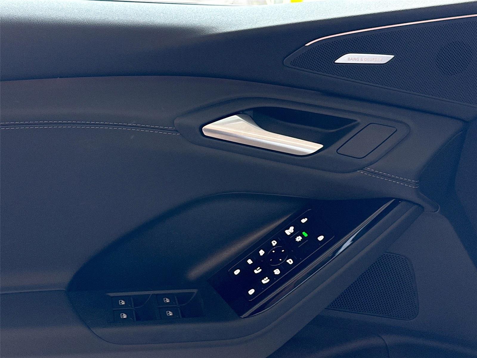 2027 Audi Q6 e-tron Premium Plus