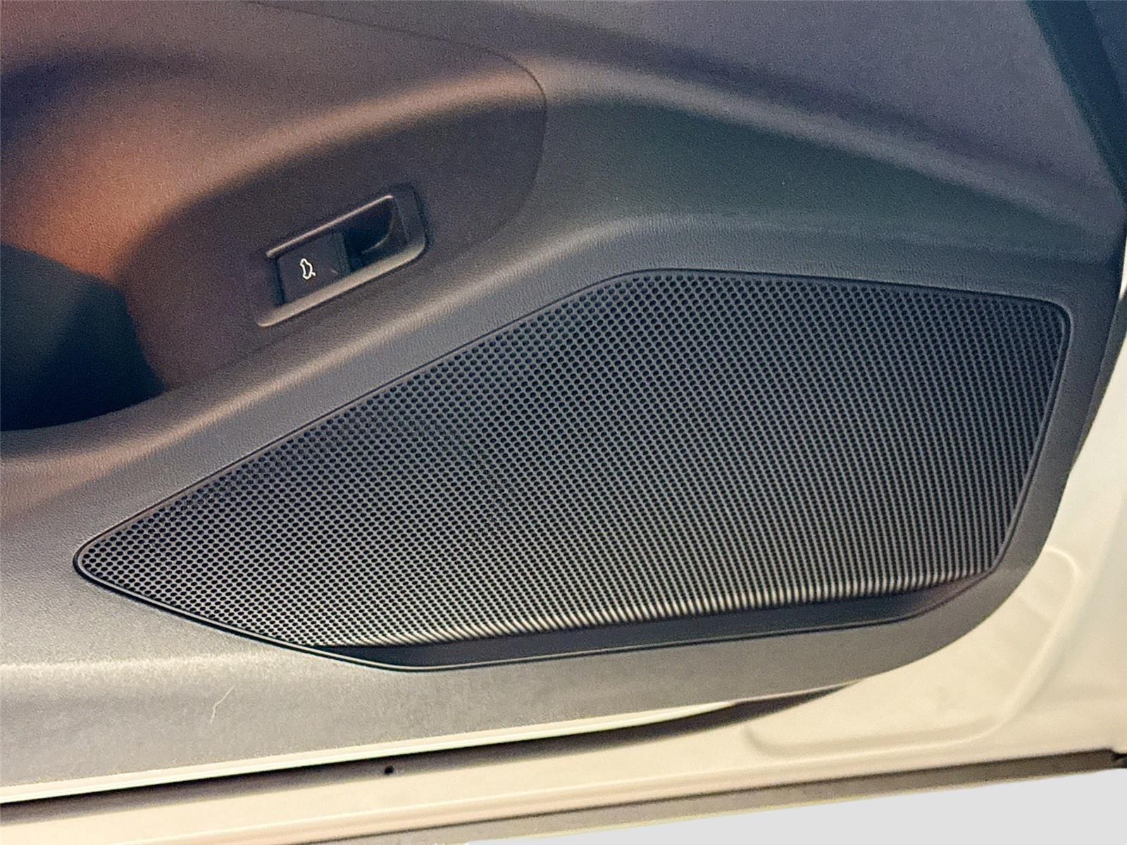 2027 Audi Q6 e-tron Premium Plus