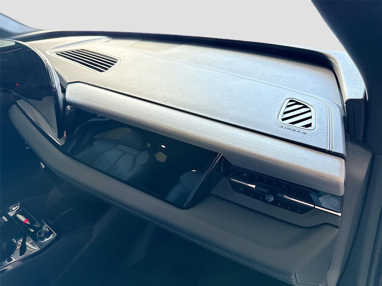 2027 Audi Q6 e-tron Premium Plus