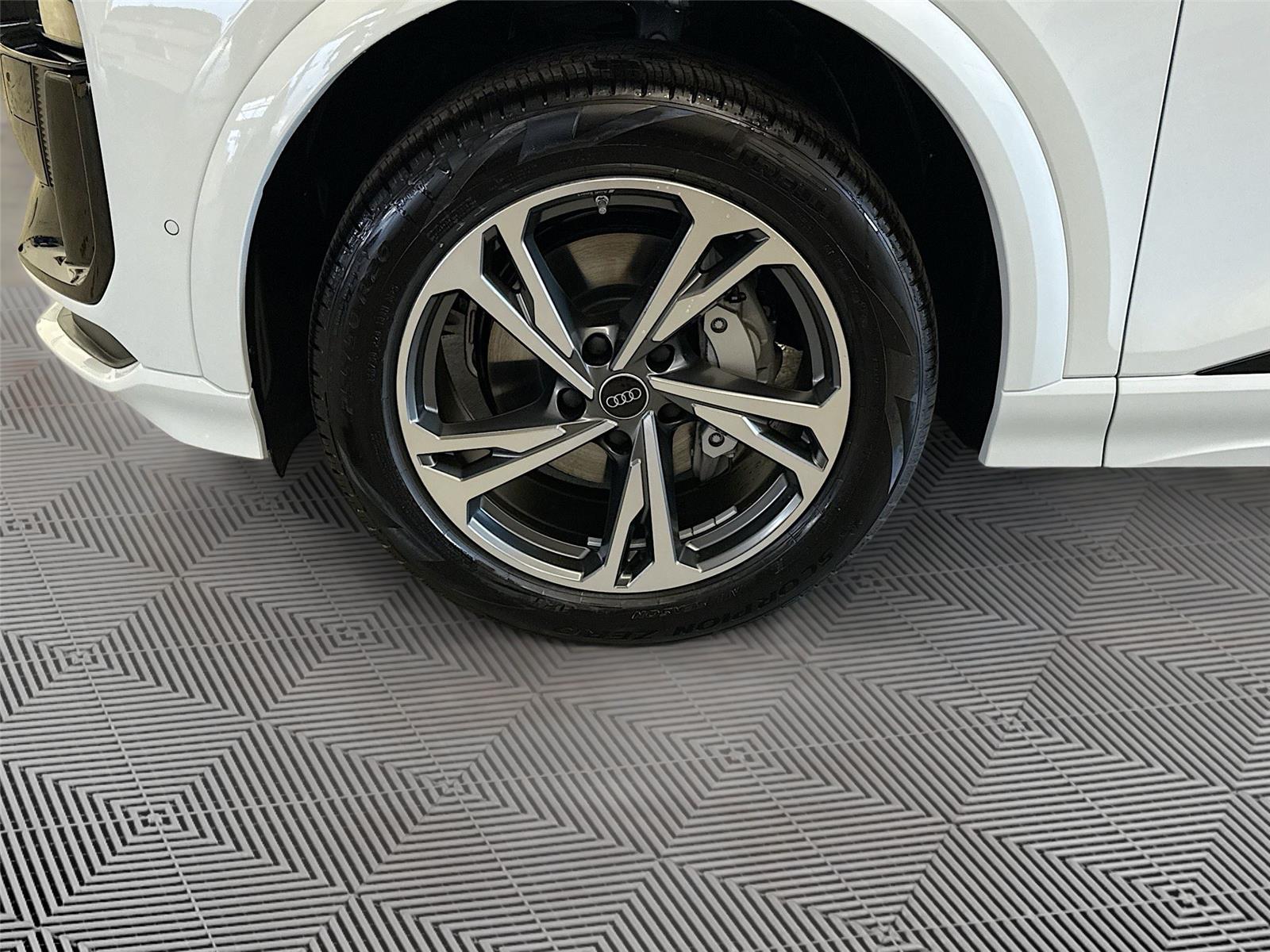 2027 Audi Q6 e-tron Premium Plus