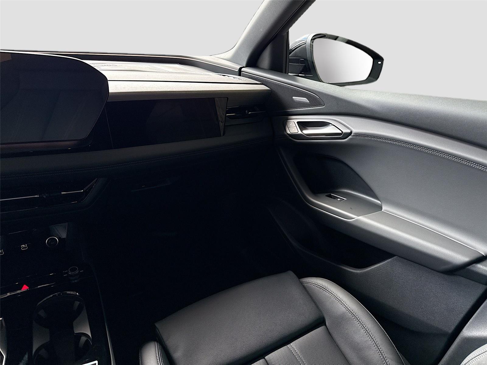 2027 Audi Q6 e-tron Sportback Premium Plus