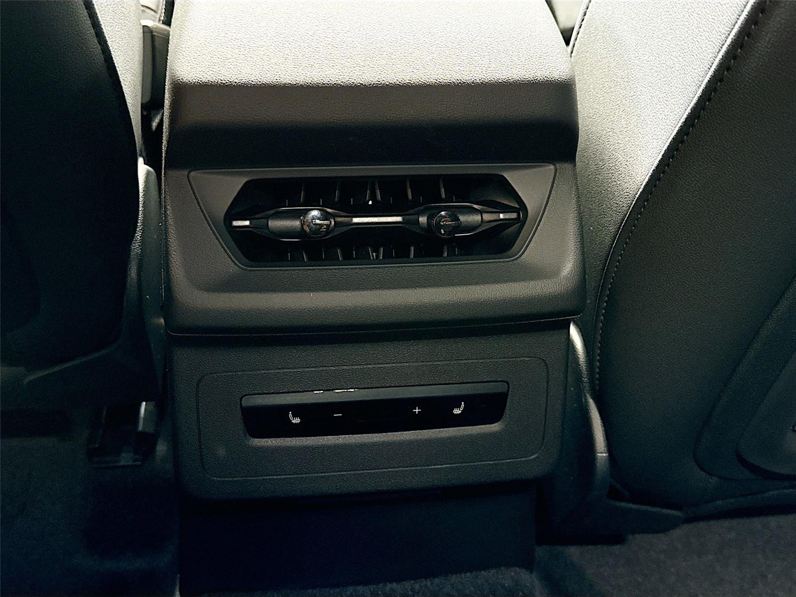 2027 Audi Q6 e-tron Sportback Premium Plus