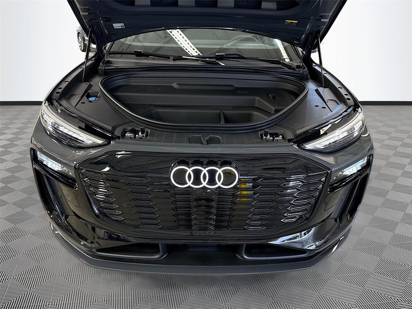 2027 Audi Q6 e-tron Sportback Premium Plus