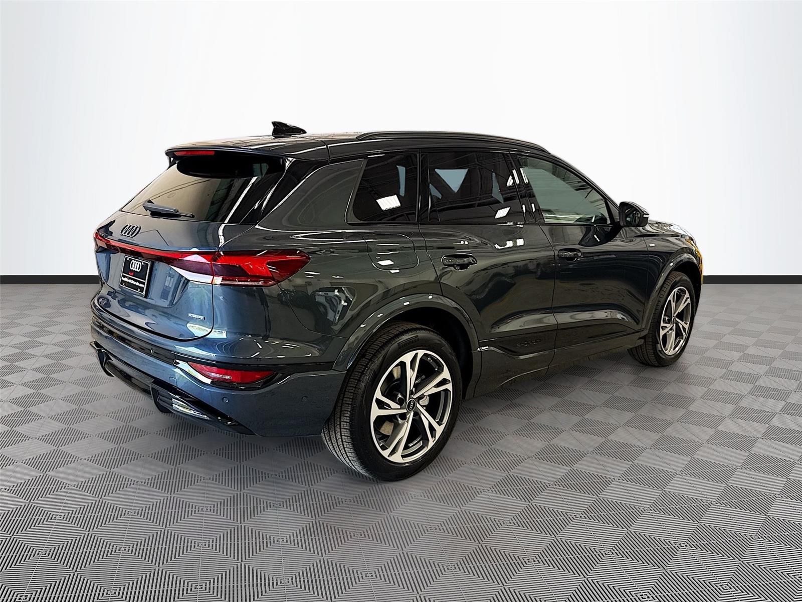 2027 Audi Q6 e-tron Premium Plus