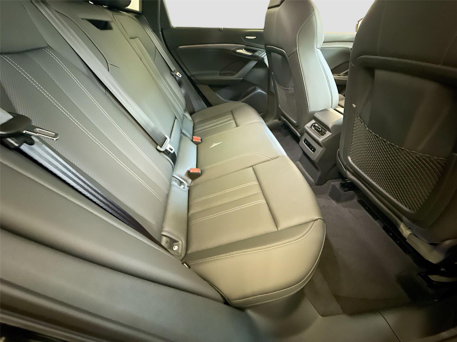 2027 Audi Q6 e-tron Premium Plus