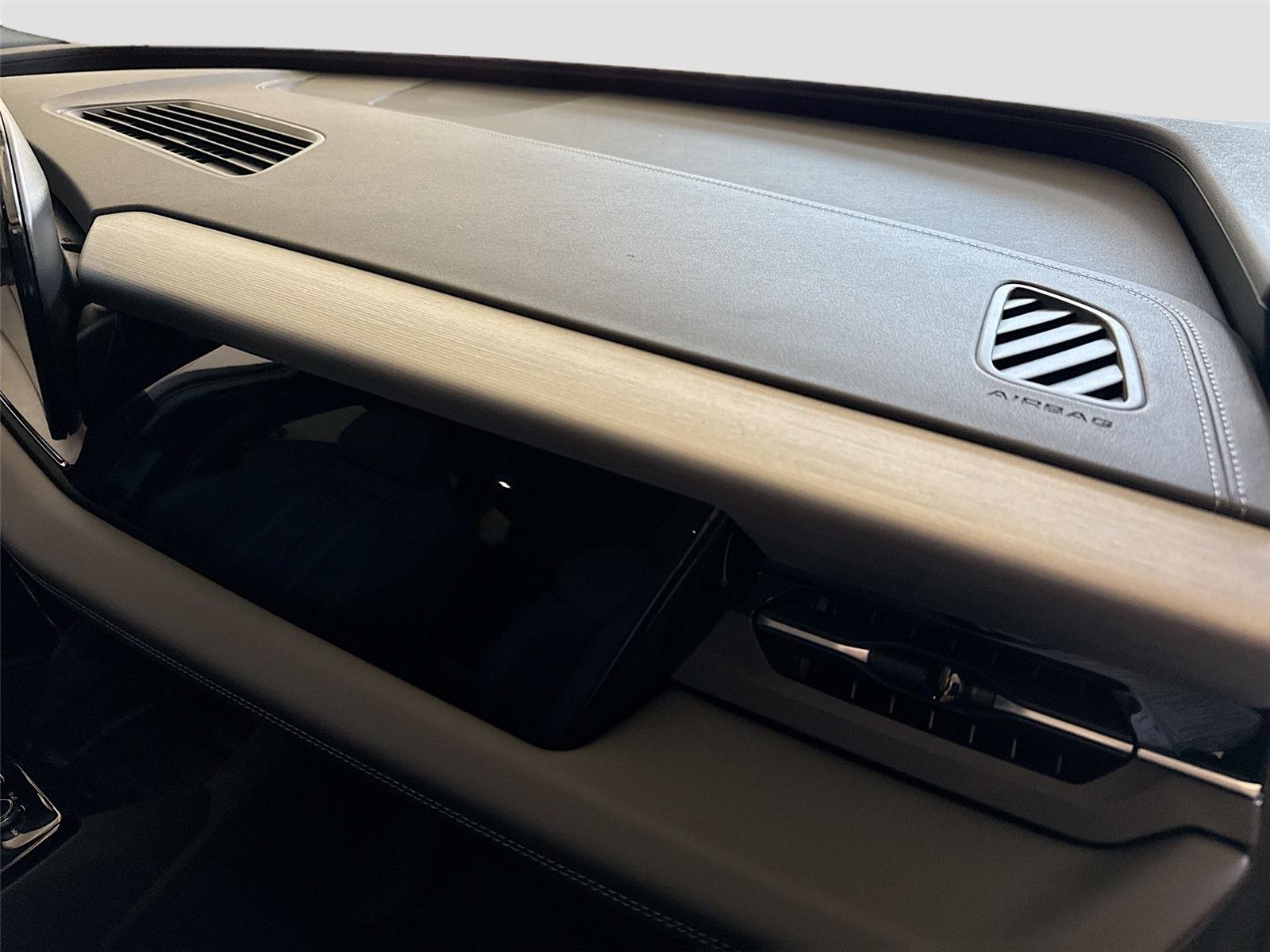 2027 Audi Q6 e-tron Premium Plus