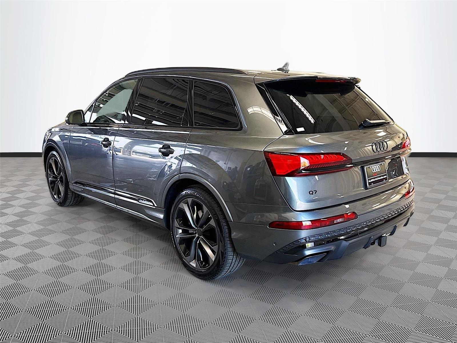 2026 Audi Q7 Premium Plus